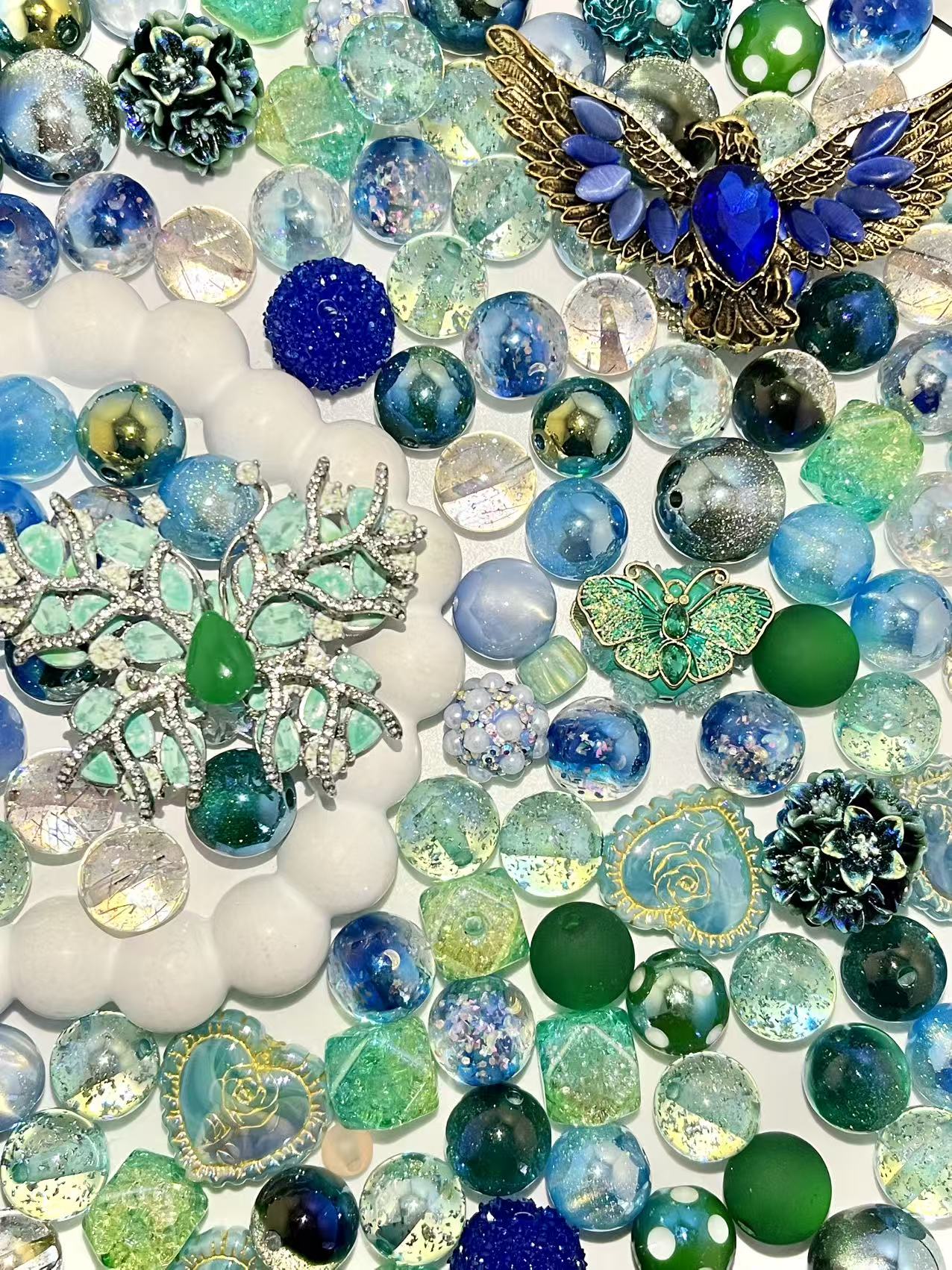 C-45 Mixed beads for mobile phone chain making, keychain, backpack chain