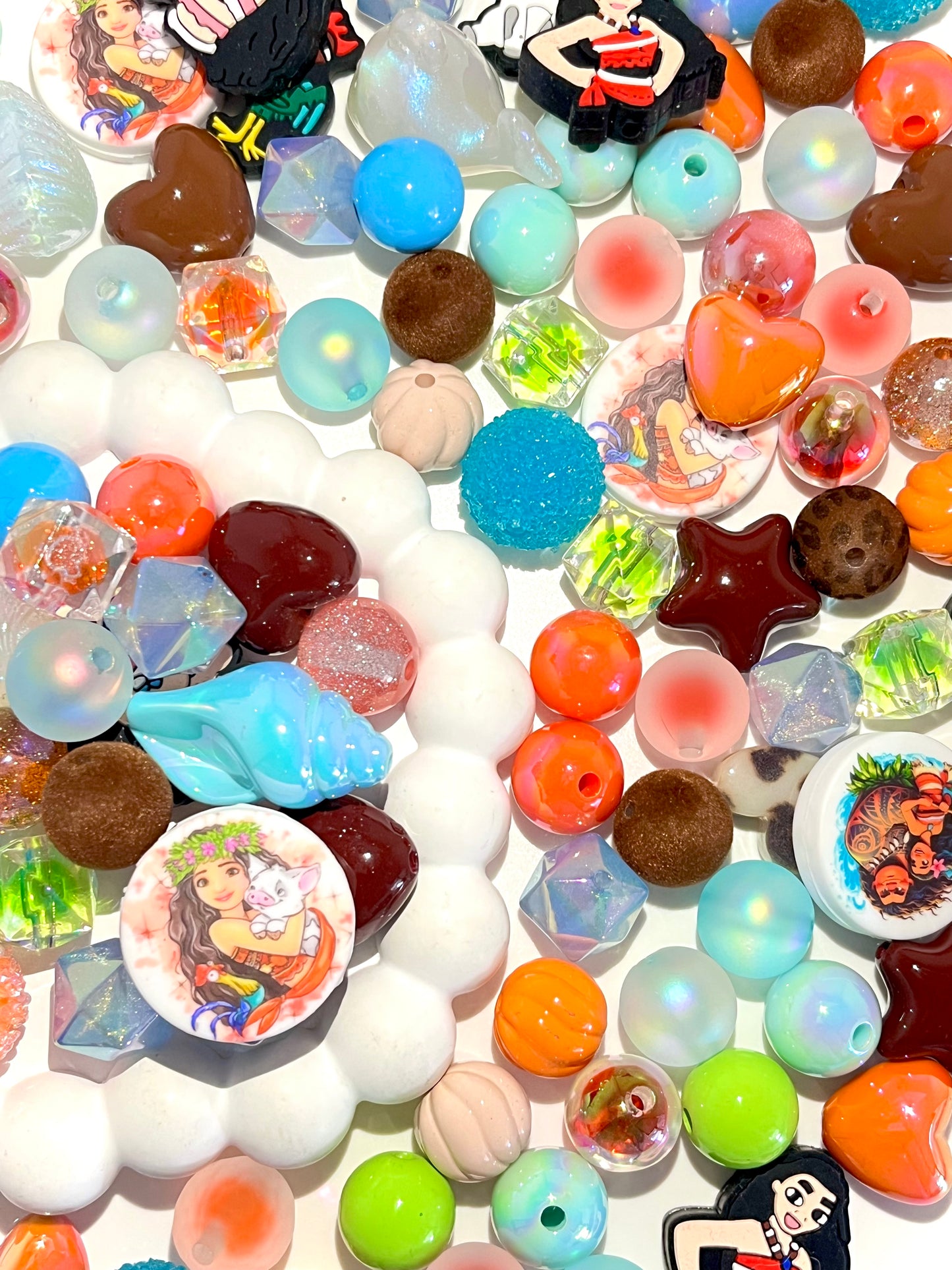 C-24 Mixed beads for mobile phone chain making, keychain, backpack chain