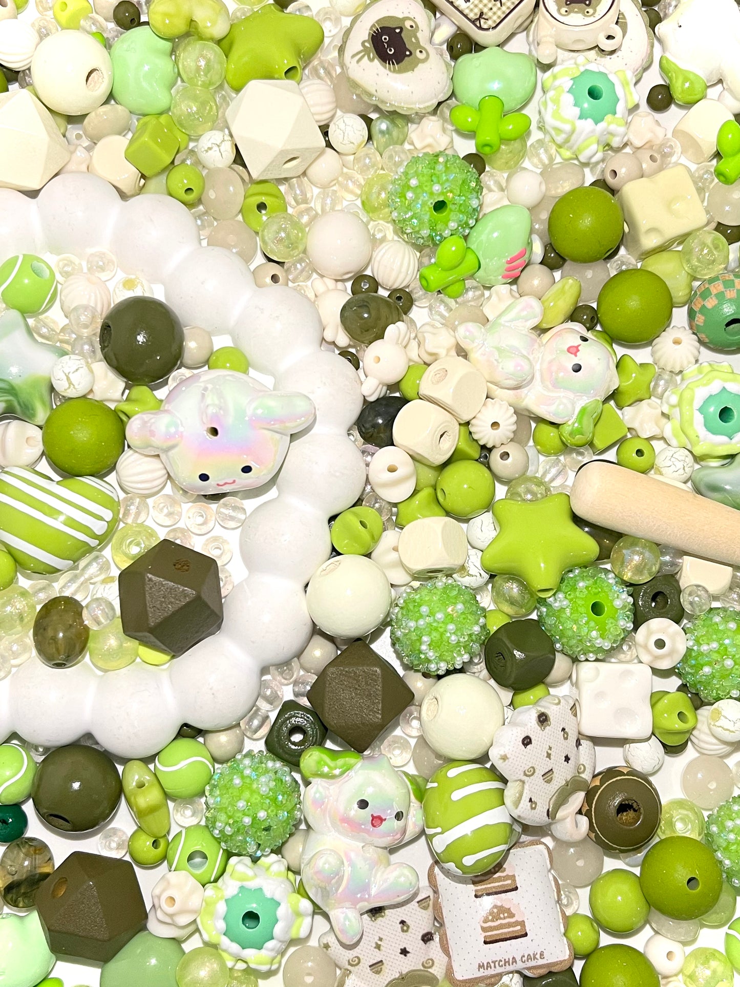 S-32  Mixed beads for mobile phone chain making, keychain, backpack chain