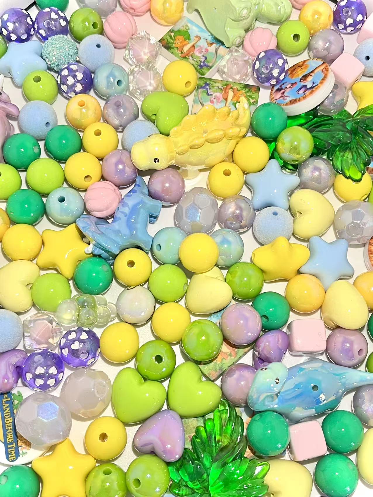 C-52 Mixed beads for mobile phone chain making, keychain, backpack chain