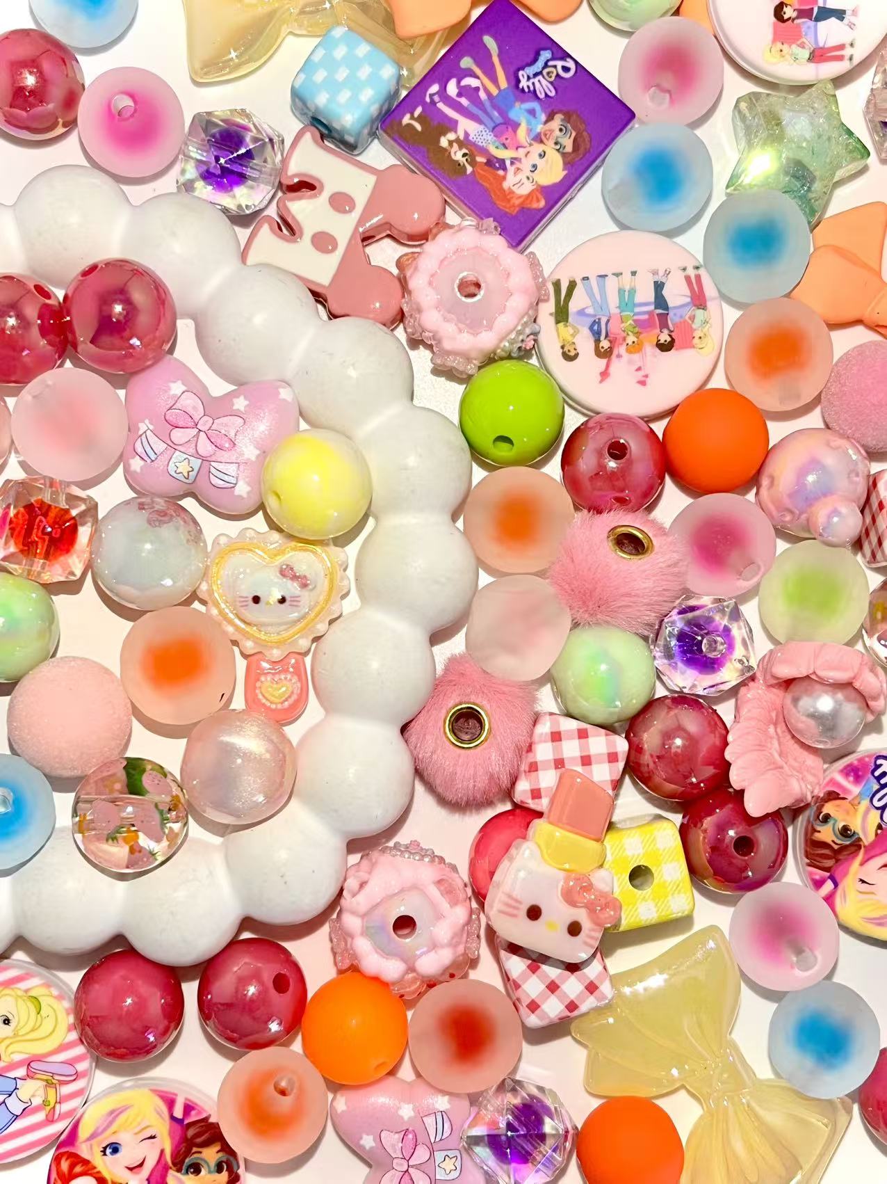 C-20 Mixed beads for mobile phone chain making, keychain, backpack chain