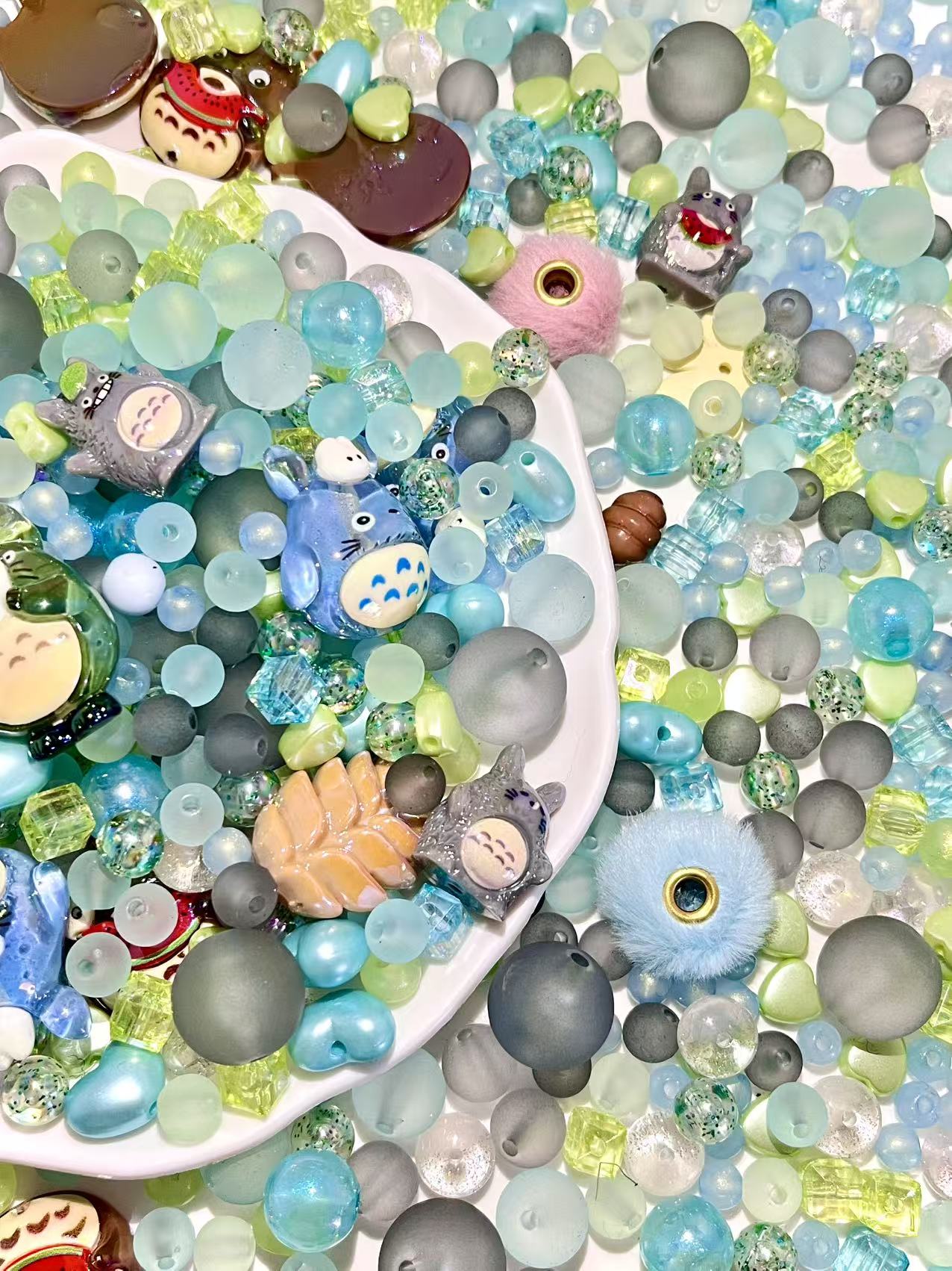 S-24 Mixed beads for mobile phone chain making, keychain, backpack chain